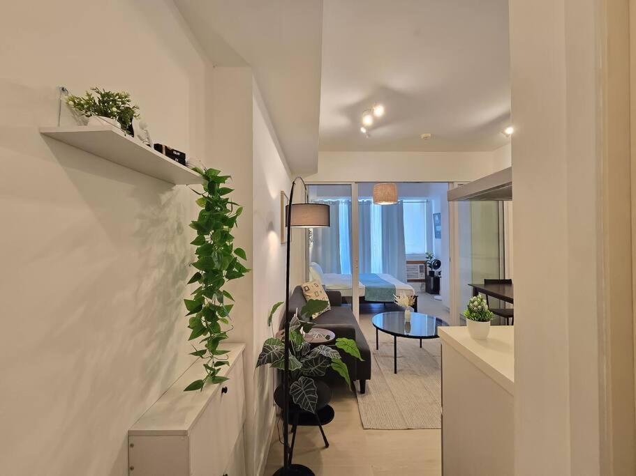 1br Condotel Azure Urban Near Airport #az05 Manila
