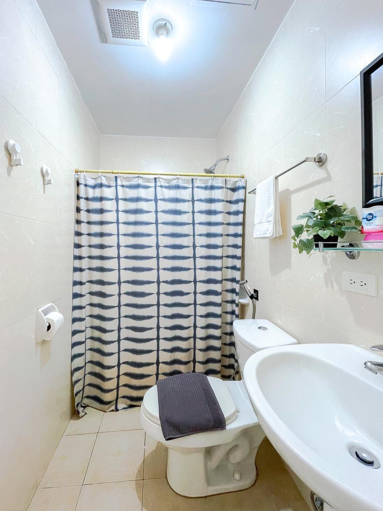 Premium 1br Unit At The Avant * Manila