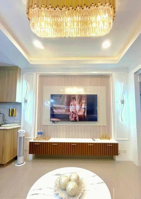 Apartment 1br Balcony Luxury Shore 2 Near Moa & Naia *