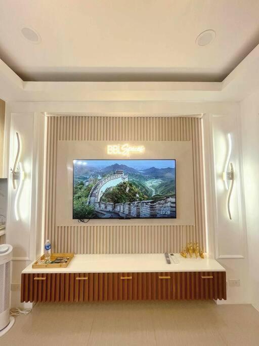 1br Balcony Luxury Shore 2 Near Moa & Naia * Manila