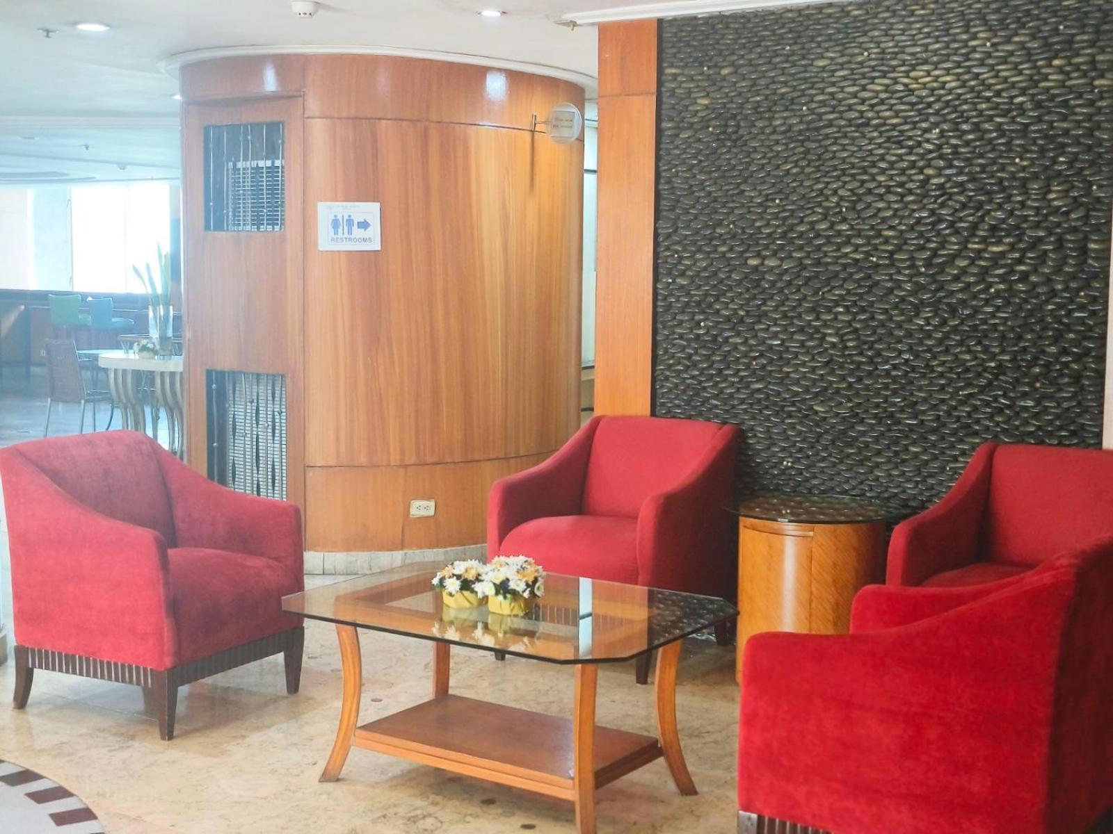 Pearl Hotel