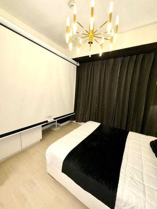 Azure 1br With Projector Apartment *