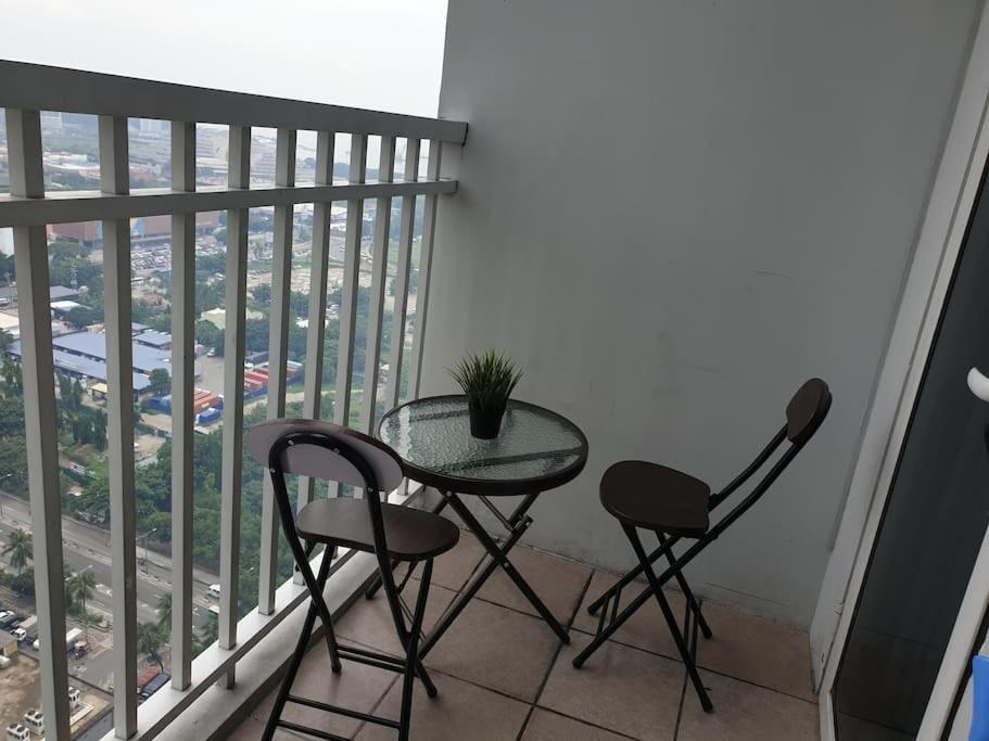 Skyview Condotel Free Wifi&netflix Near Moa&naia Apartment Manila