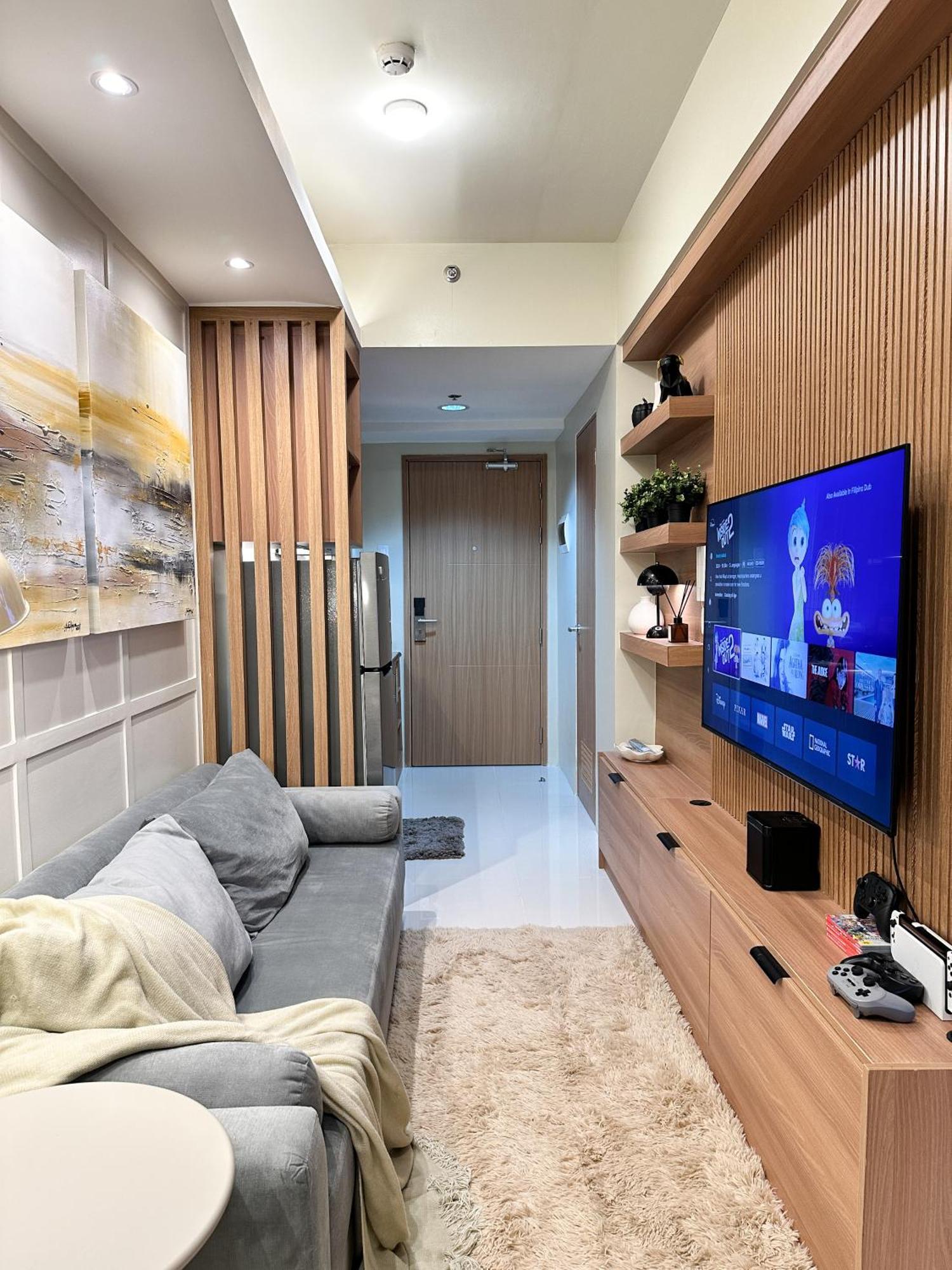 Apartment Cozy And Aesthetic At Shore 3 In Moa, Pasay