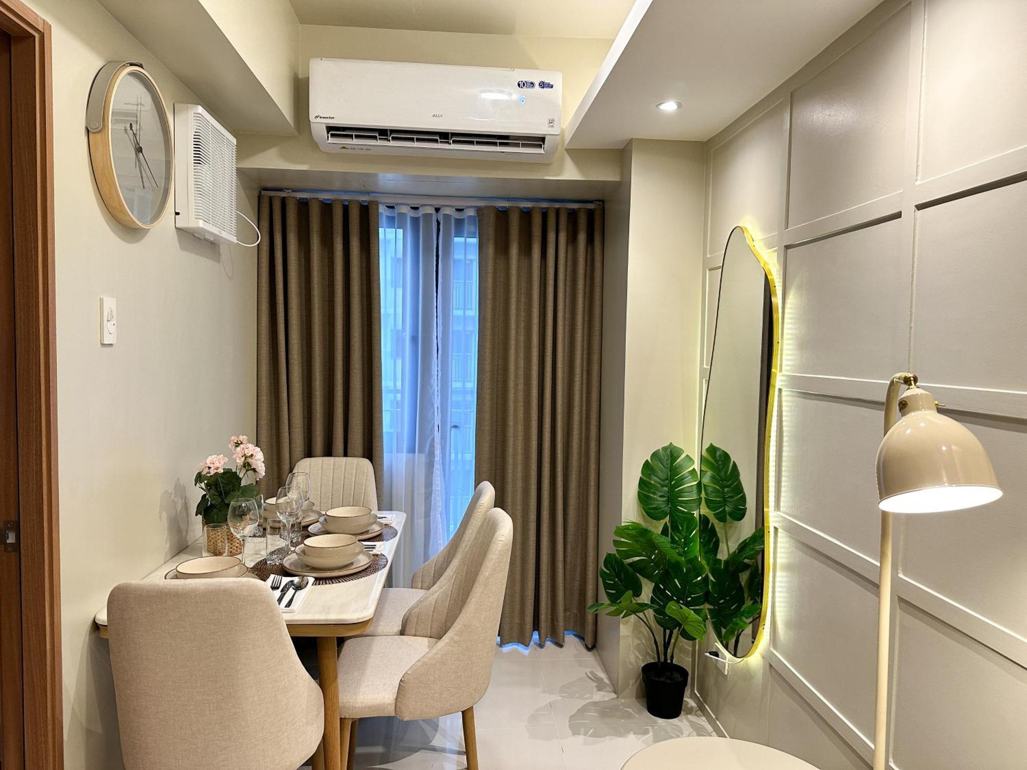 Apartment Cozy And Aesthetic At Shore 3 In Moa, Pasay