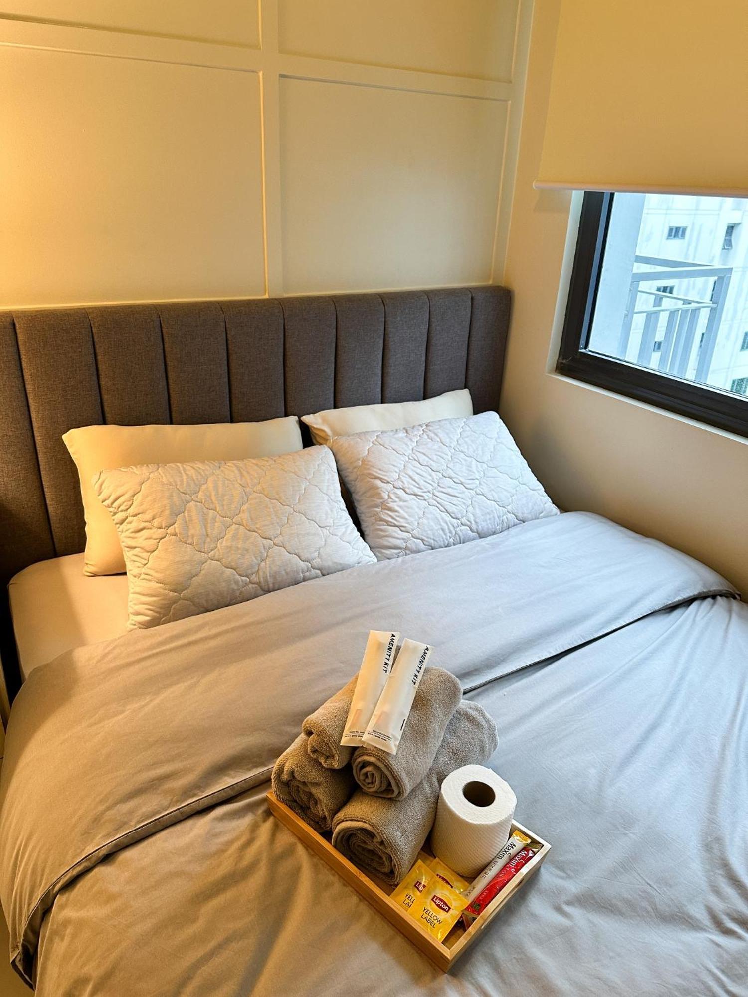 Cozy And Aesthetic At Shore 3 In Moa, Pasay *