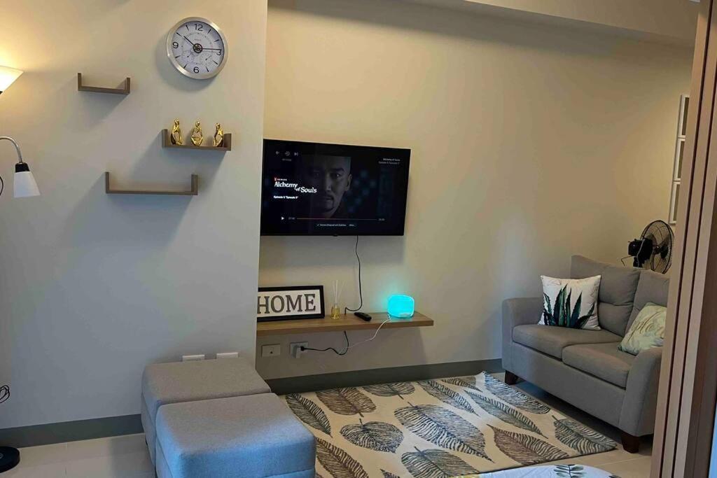 At The Heart Of Bgc Located At Uptown Parksuites *
