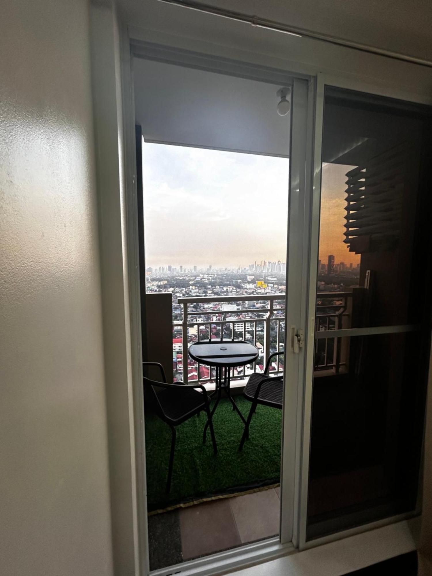 Skye Staycation * Manila