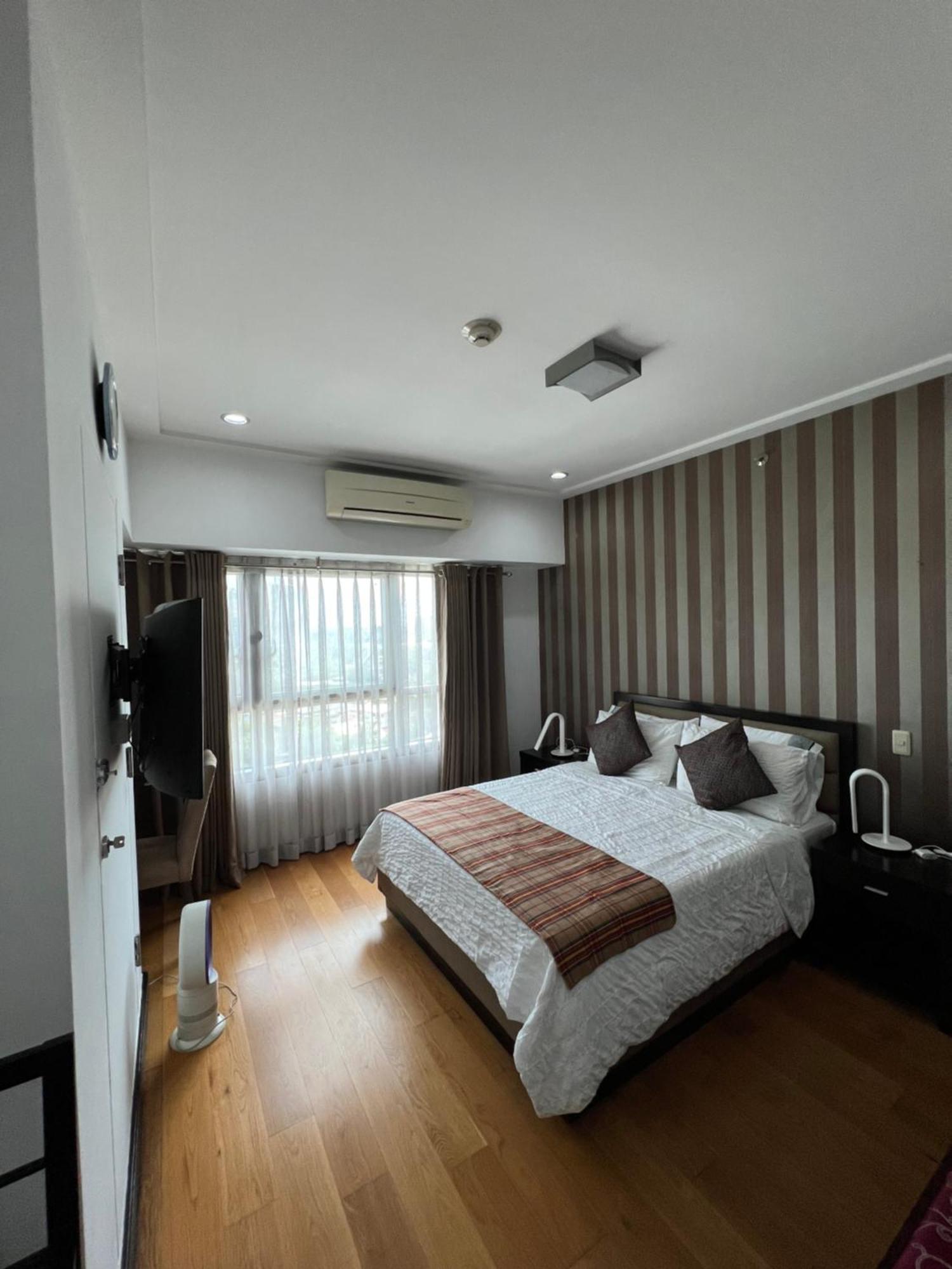 Apartment 2 Bedroom Greenbelt - Longterm Only
