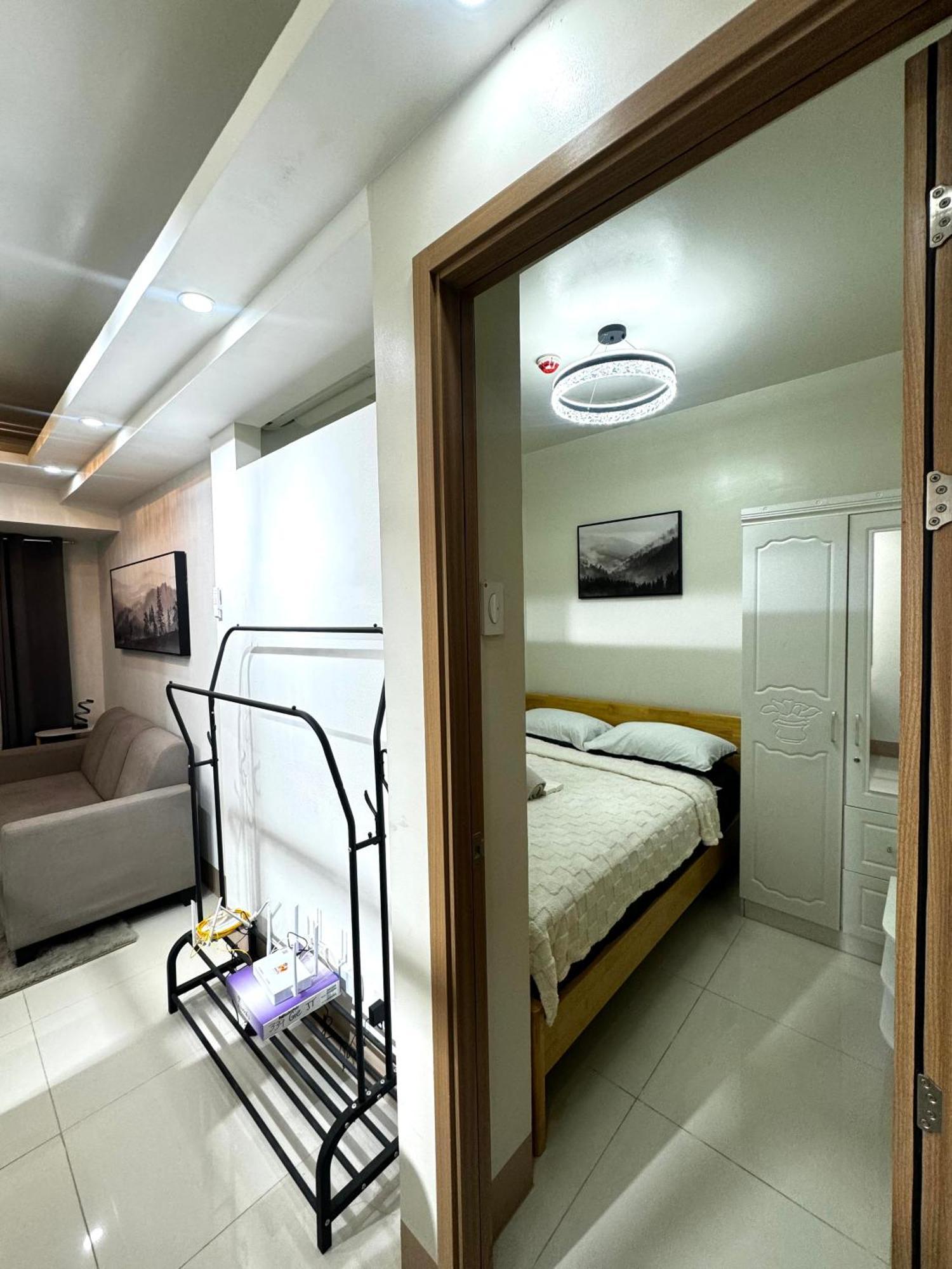 Bachelor Pad Shore 3 Residences * Manila