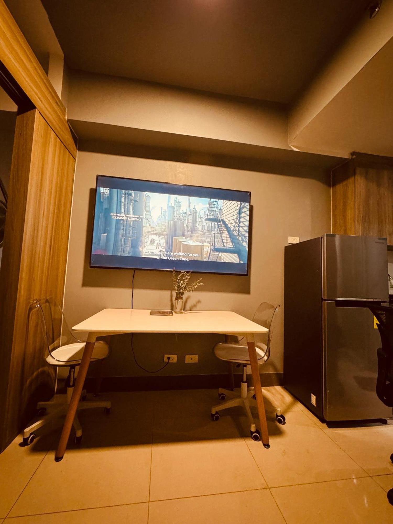 Fame Residences Mandaluyong 1 Bedroom With Two Big Tv With Balcony Apartment
