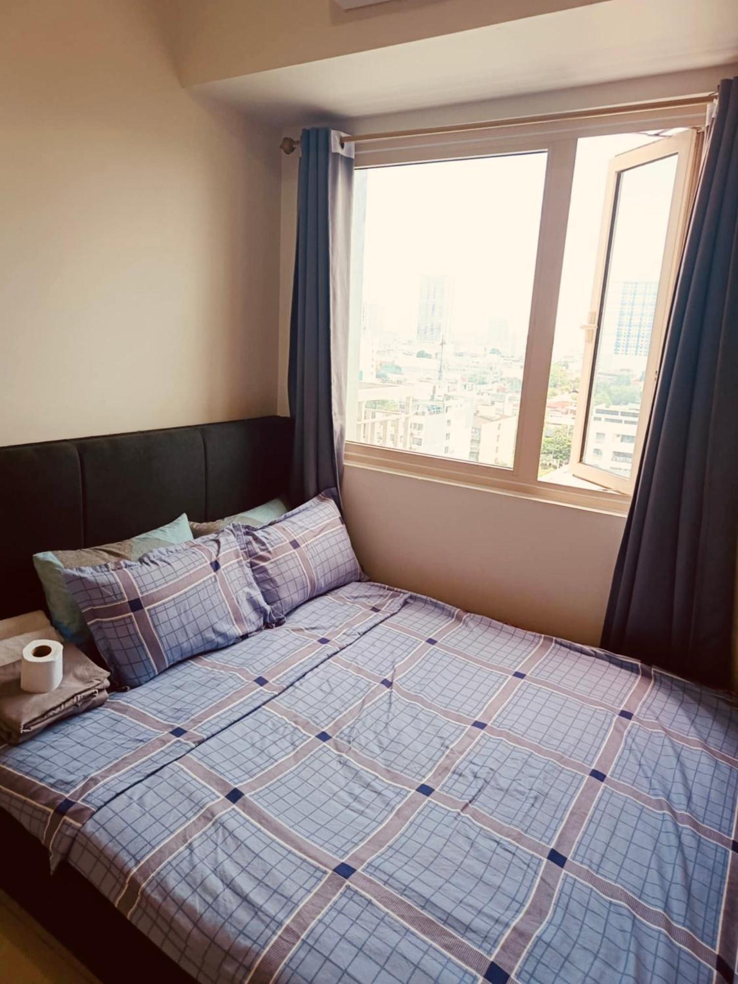 Coast Residences-ronnzel Staycation Manila