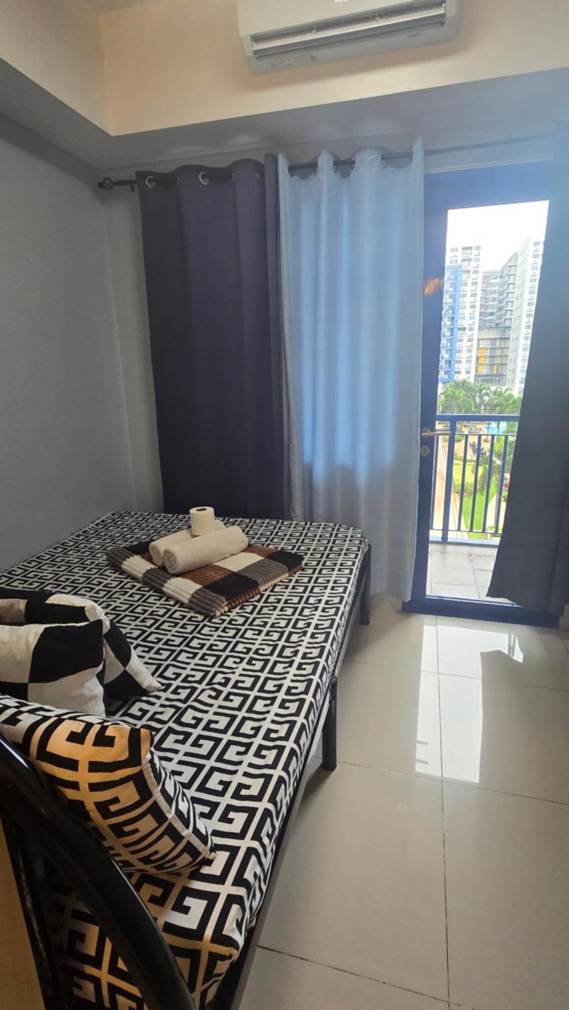 Sea Residences Towere-F By Ezbedz Apartment Manila