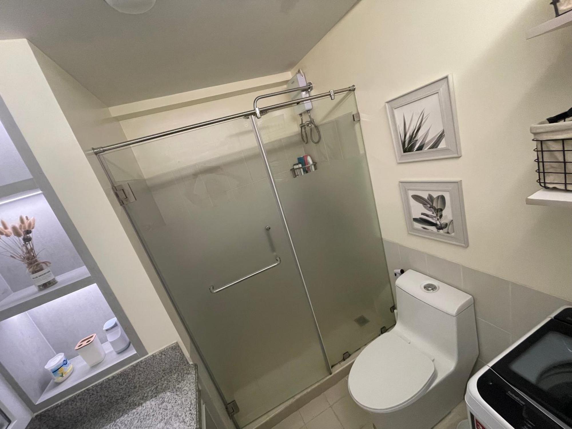 2 Bedroom With Parking Balcony Fully Furnished Free Wifi Pool *