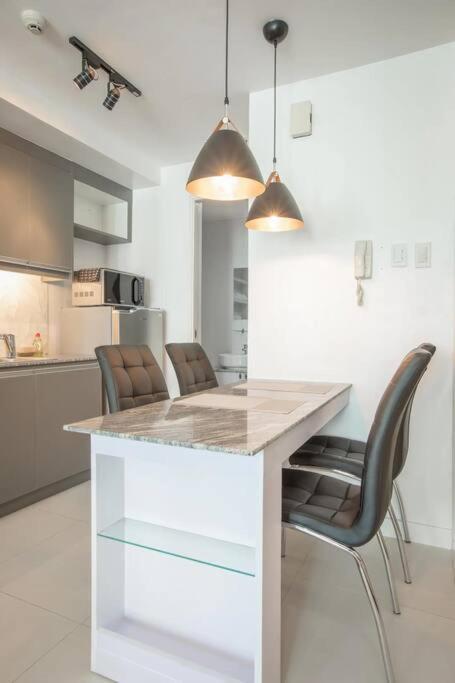 Kl Premier 27th Floor Cozy Unit In Makati Cbd Apartment Manila