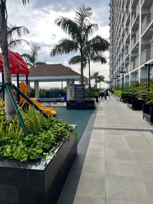 Apartment Near Moa Good For Sleeping With Bayview,sofa And Wifi 3146