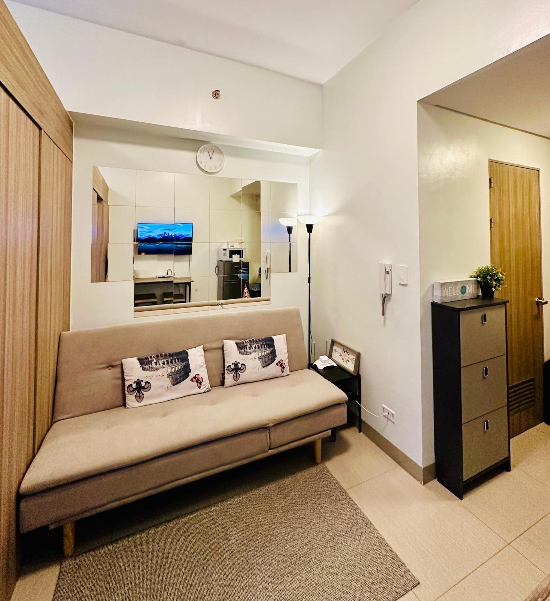 Apartment Victoria's Place Manila