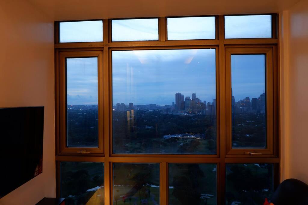 1br Mickey Mouse Theme Bgc Forbeswood Parklane Apartment Manila
