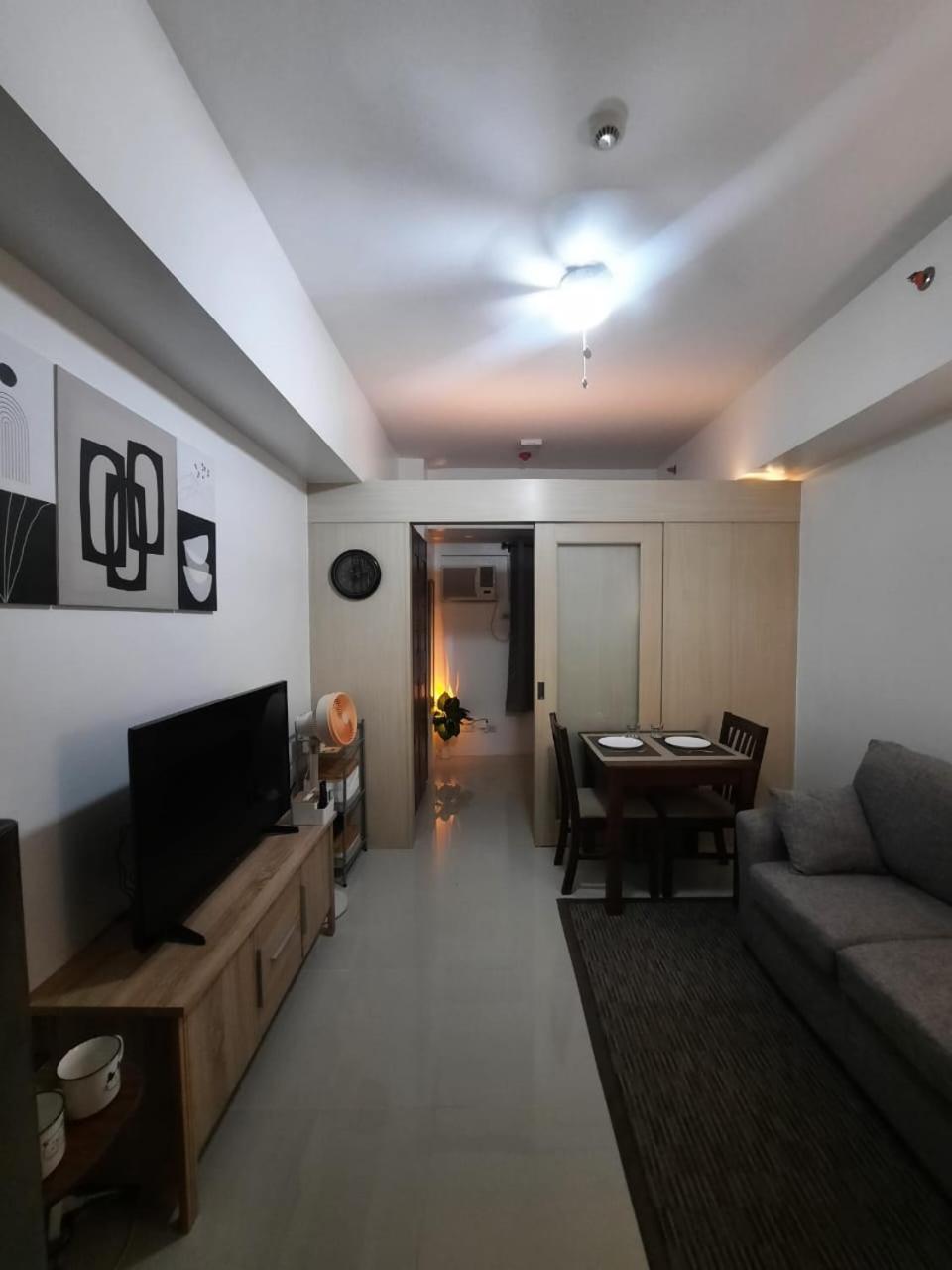 Cozynest In Makati Apartment Manila