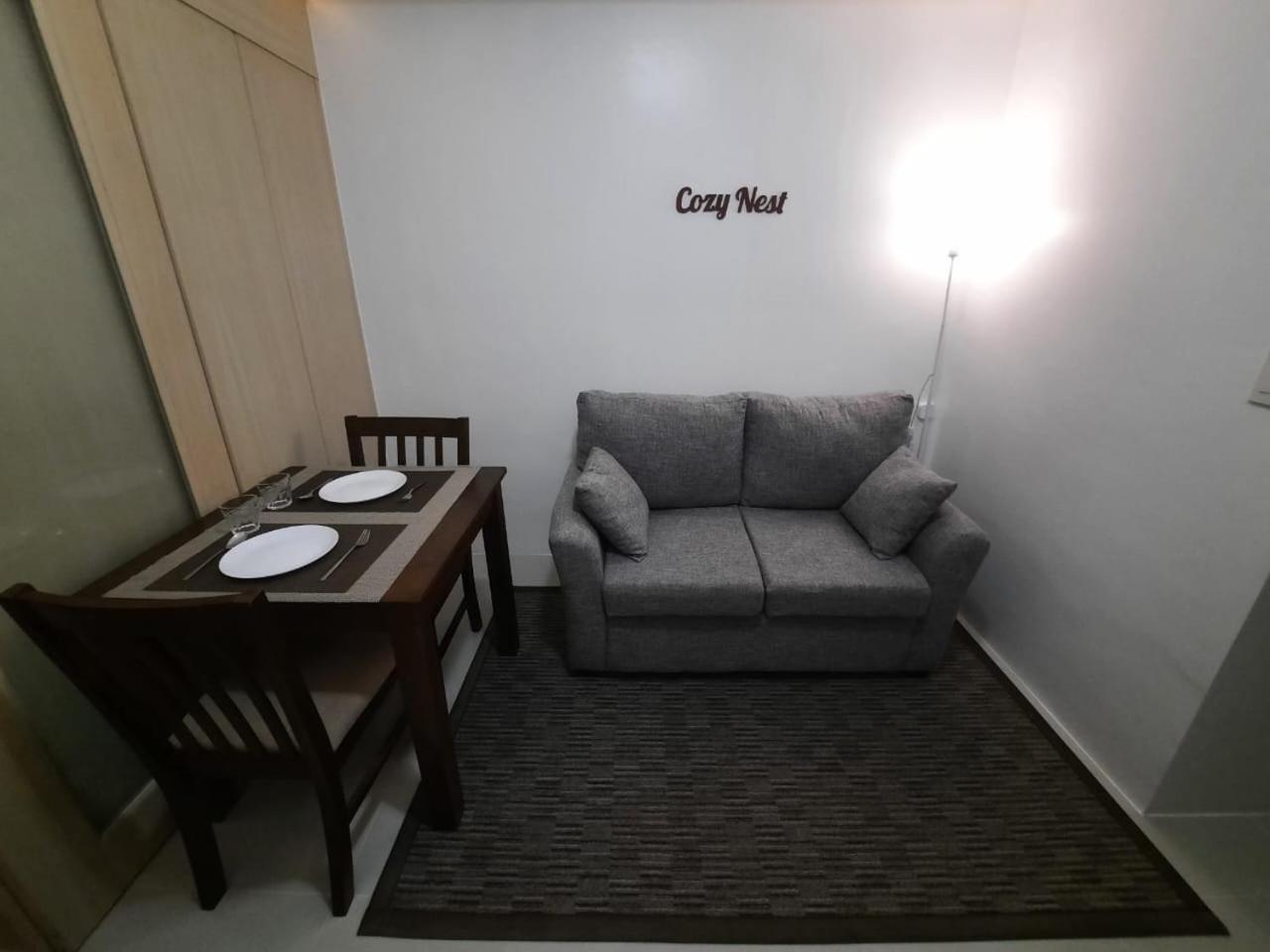 Cozynest In Makati Apartment