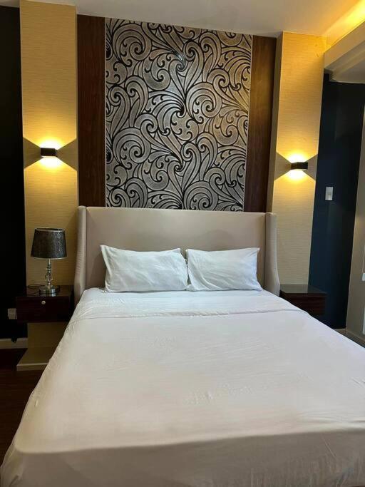 Spacious 1 Bedroom In Gramercy 2 Balconies Manila