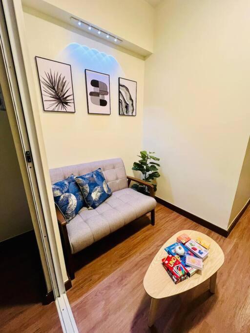 Stylish With Stunning Views Manila