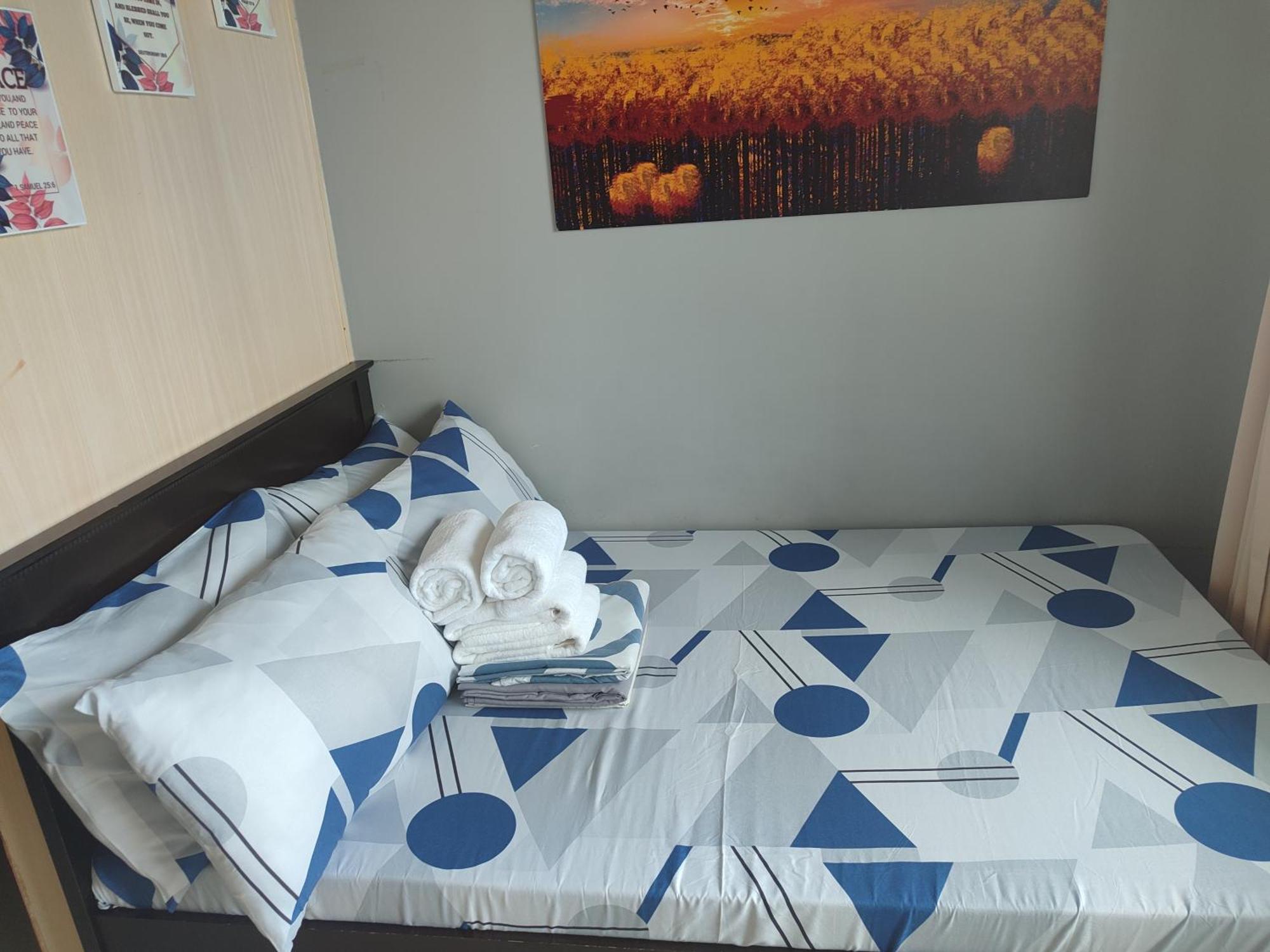 1138 Staycation Infront Of Moa, Near, Smx, Arena, Dfa, World Trade, Picc, Ayala Mall, Naia Apartment