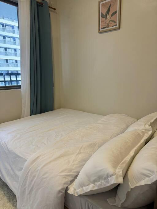 Cozy 1br Nr Ortigas Makati & Bgc With Secured Parking Apartment *