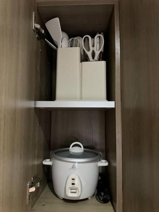 Cozy 1br Nr Ortigas Makati & Bgc With Secured Parking * Manila