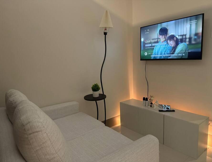 Apartment Cozy 1br Nr Ortigas Makati & Bgc With Secured Parking