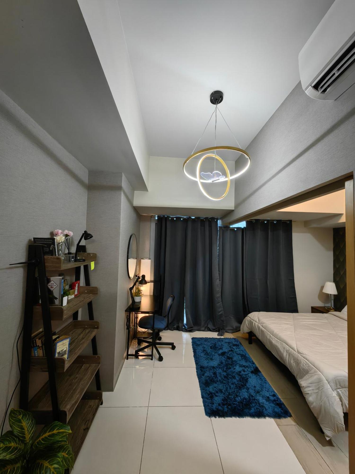 Cozy 1br With Balcony And Netflix In Uptown Bgc Apartment Manila