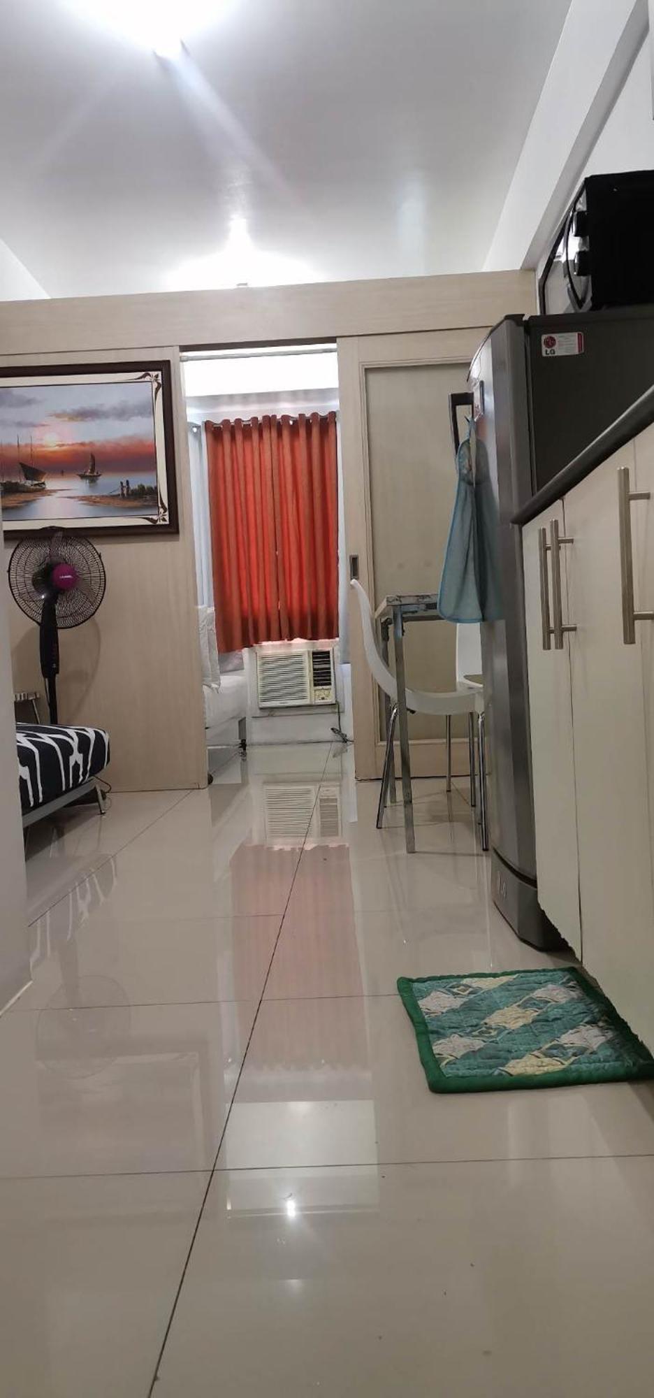 Moa Staycation Pasay By Mj *