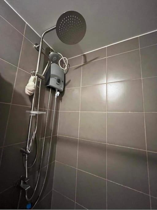 Circuloverde Pool Netflix Pet Friendly Freeparking Manila