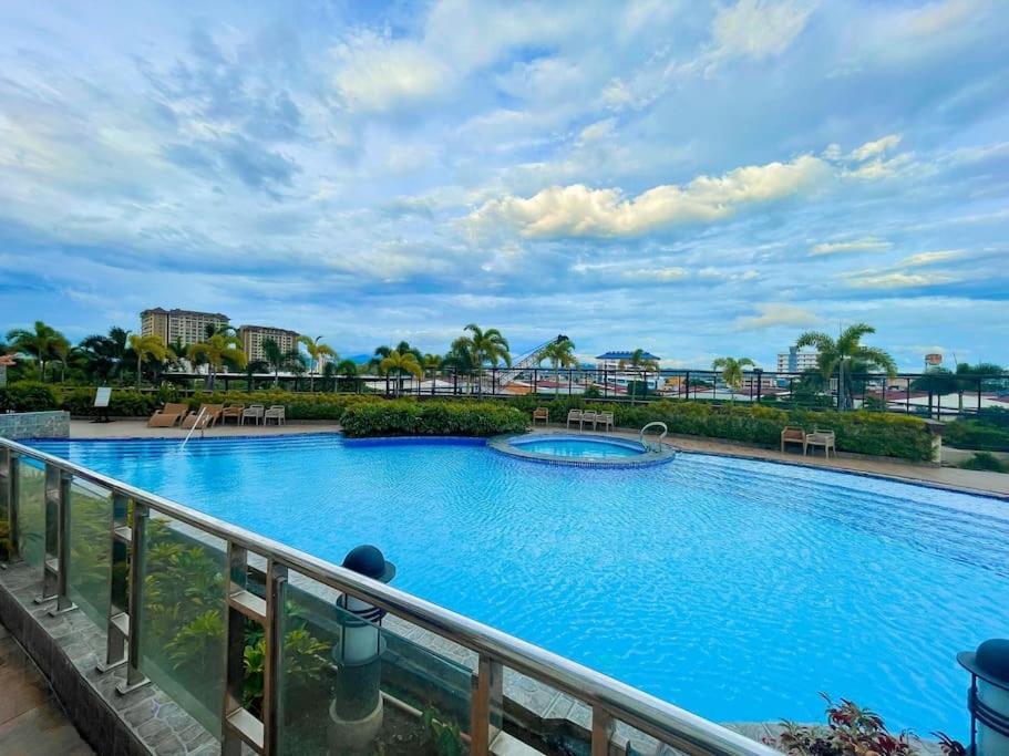 Circuloverde Pool Netflix Pet Friendly Freeparking Apartment