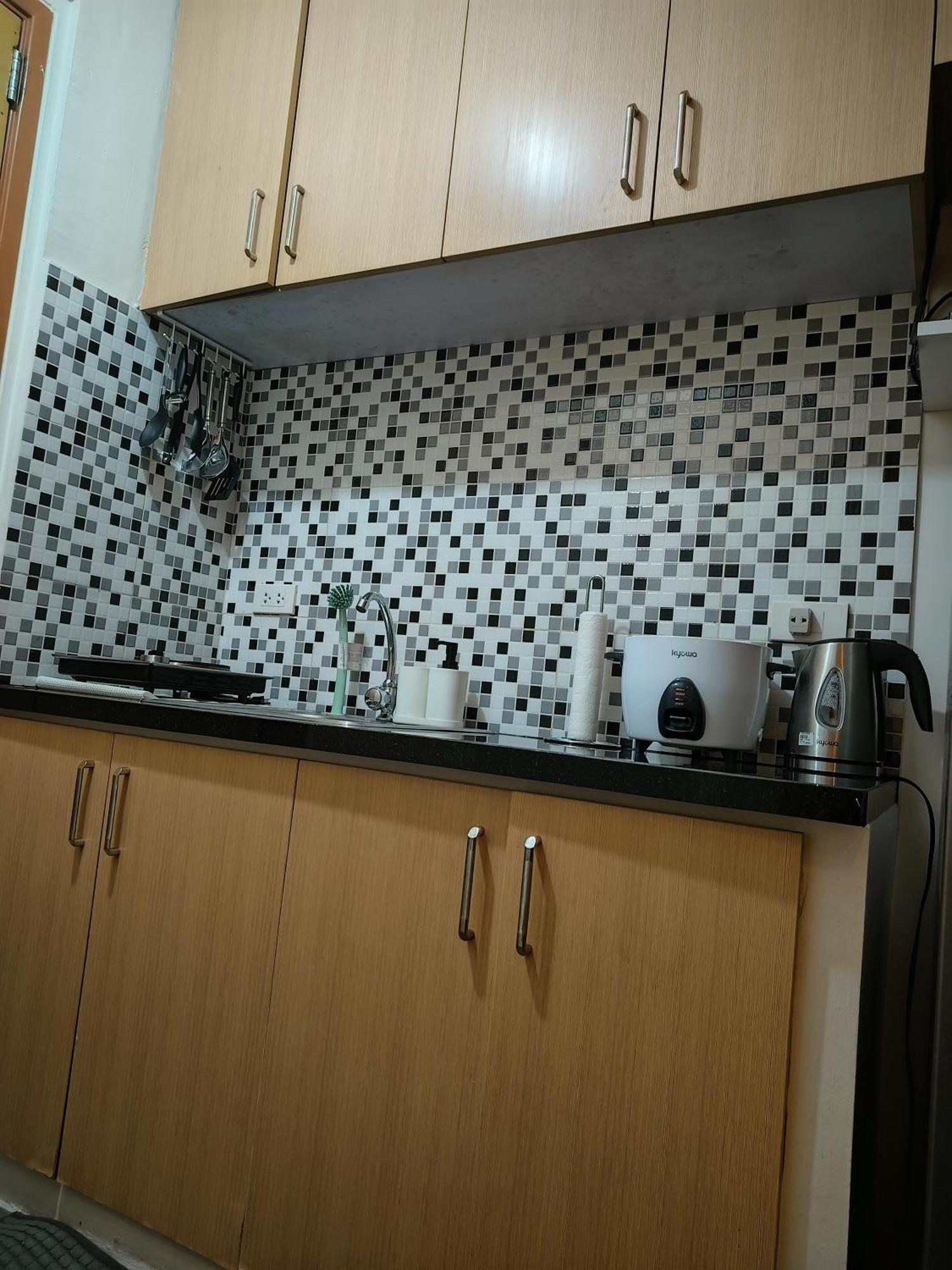 Fully Furnished Unit In Bay Area Aparthotel *