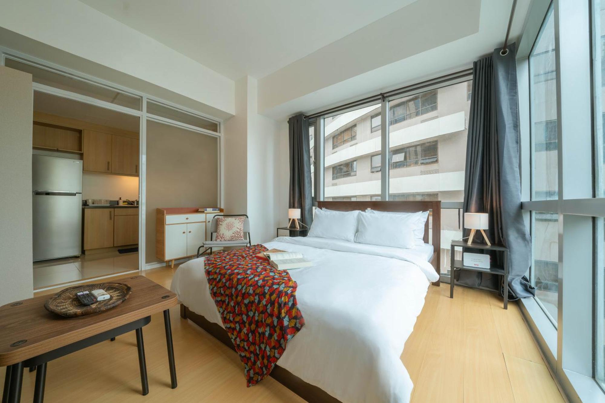 Prime Avant Bgc Location By Ph Staycation Apartment