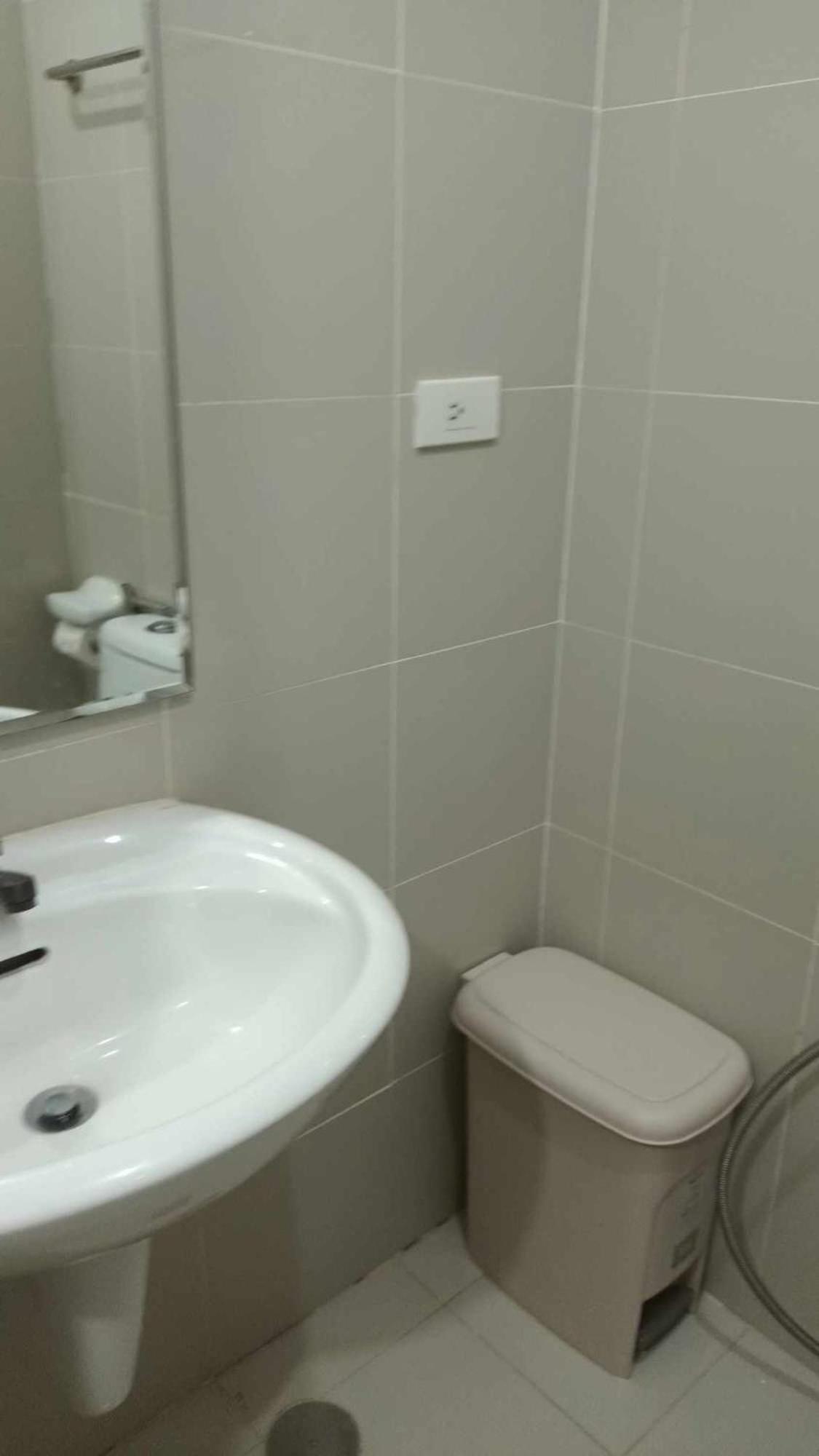 Cozy 1-br Unit In Grass Residences Qc *