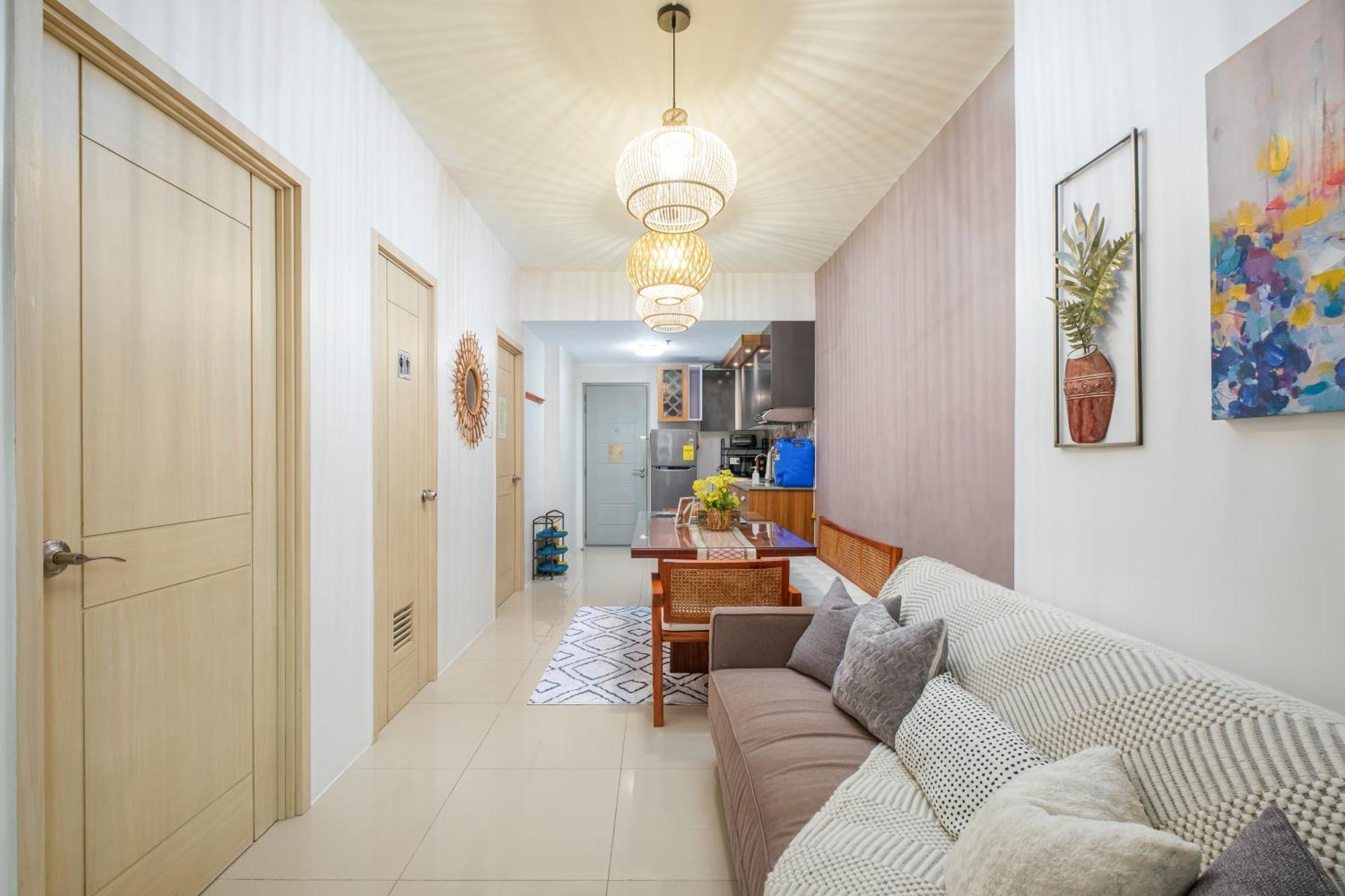 2br Qc Sm Vertis North Edsa For Balikbayan