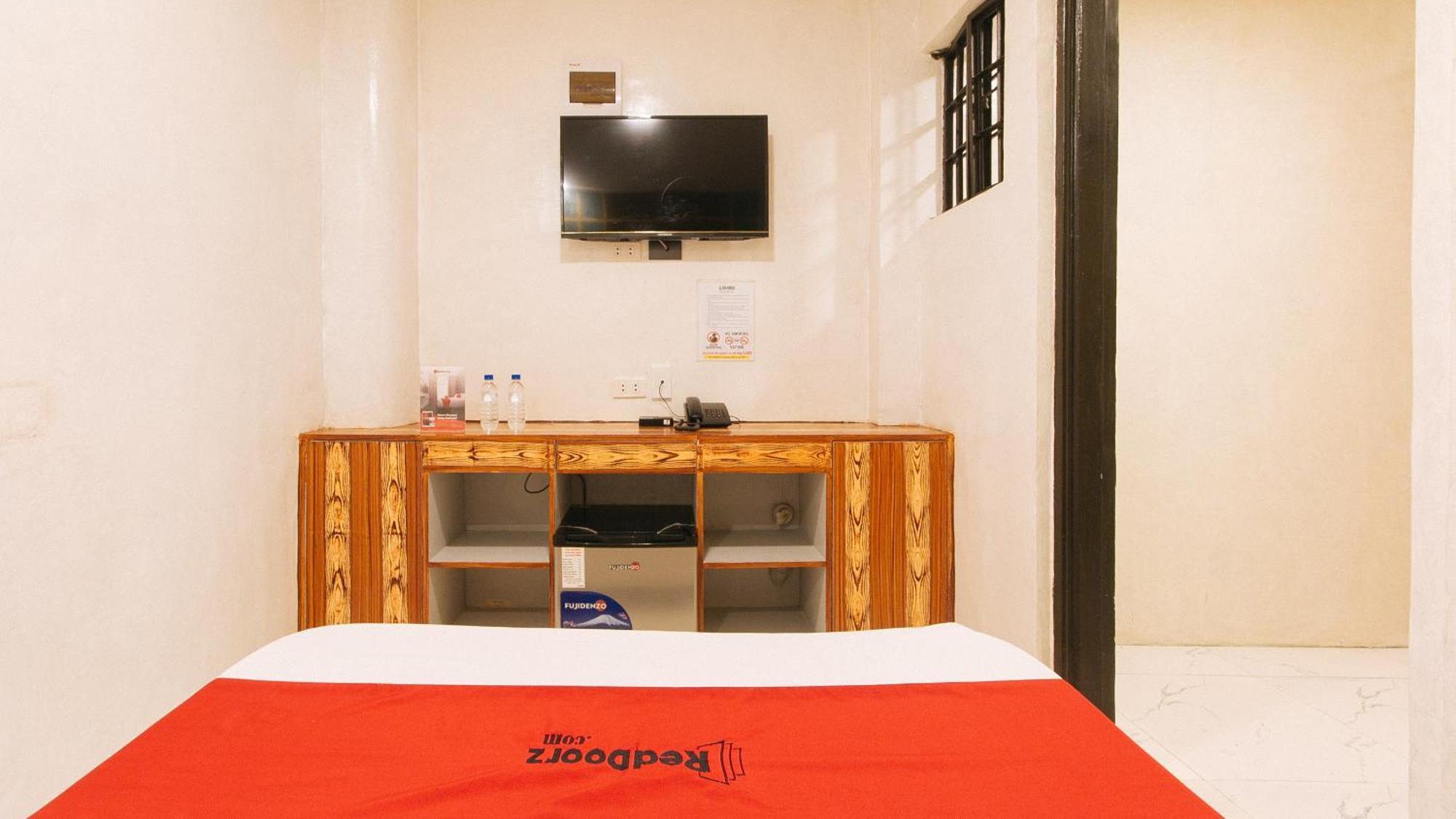 Hotel Reddoorz @ Piy Margal Sampaloc