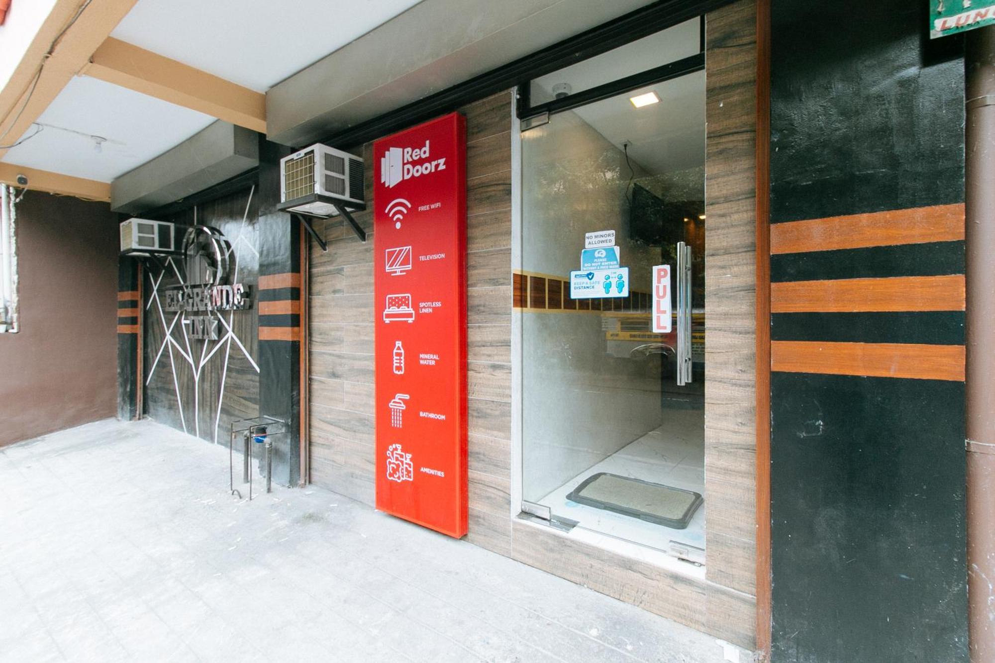 Hotel Reddoorz @ Piy Margal Sampaloc Manila