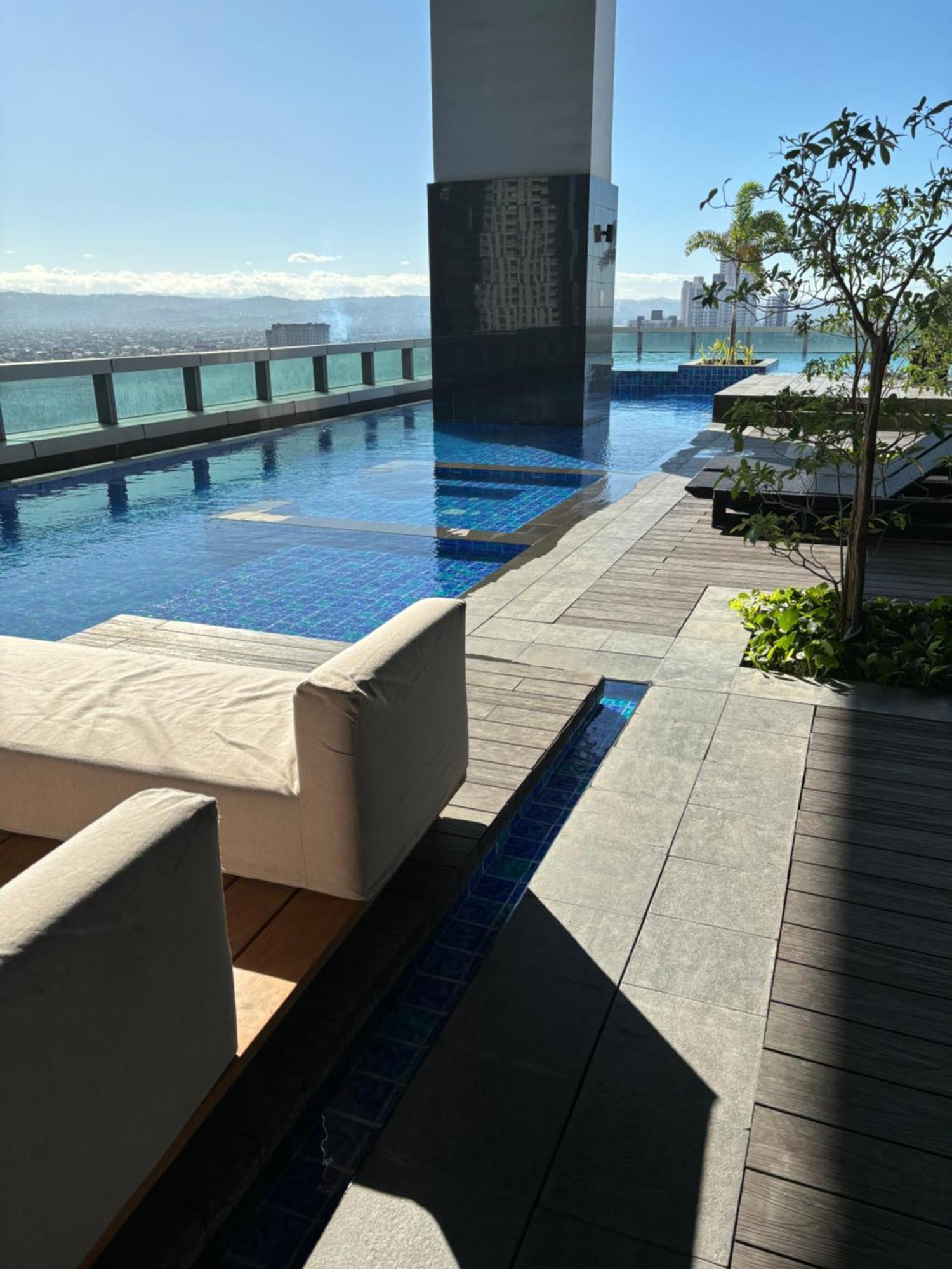 Feel At At Paradise Haven Apartment Manila