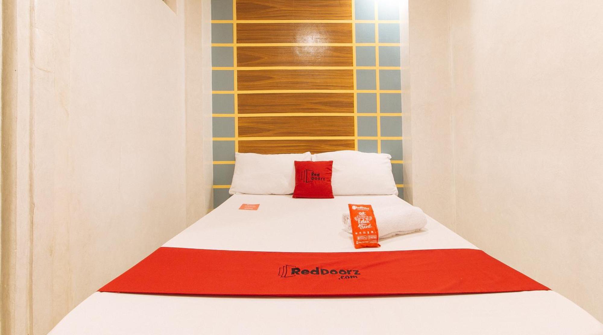 Hotel Reddoorz @ Piy Margal Sampaloc Manila