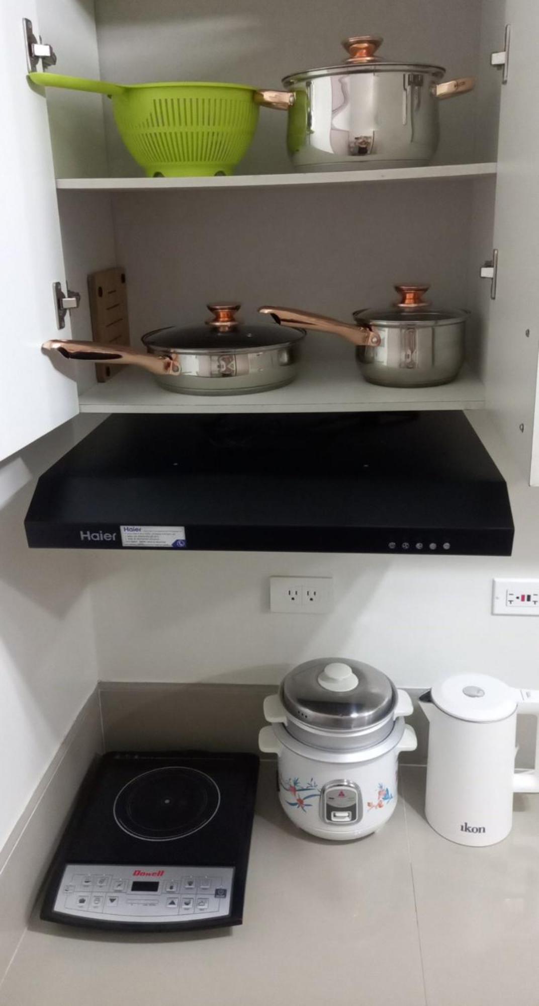 1 Bedroom With Free Wifi And Netflix In Trees Residences * Manila