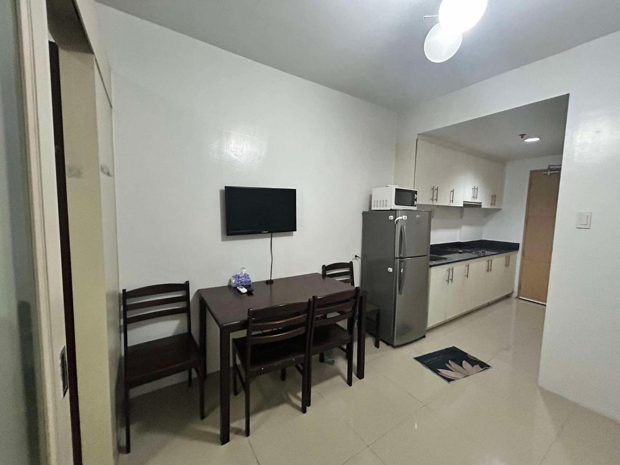 Sea Residences Affordable Staycations Apartment
