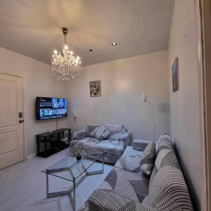 Apartment Cozy Two Bedroom Flat In The Gramercy Residences