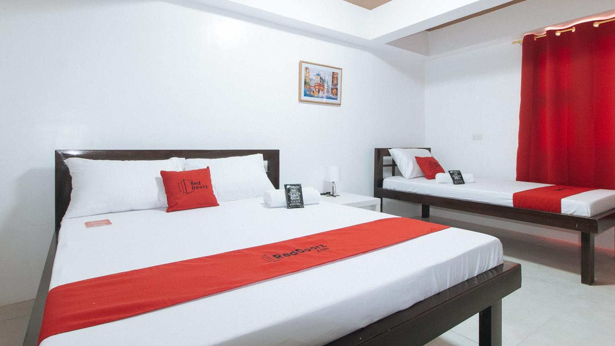 Reddoorz Near Ust Sampaloc Hotel Manila