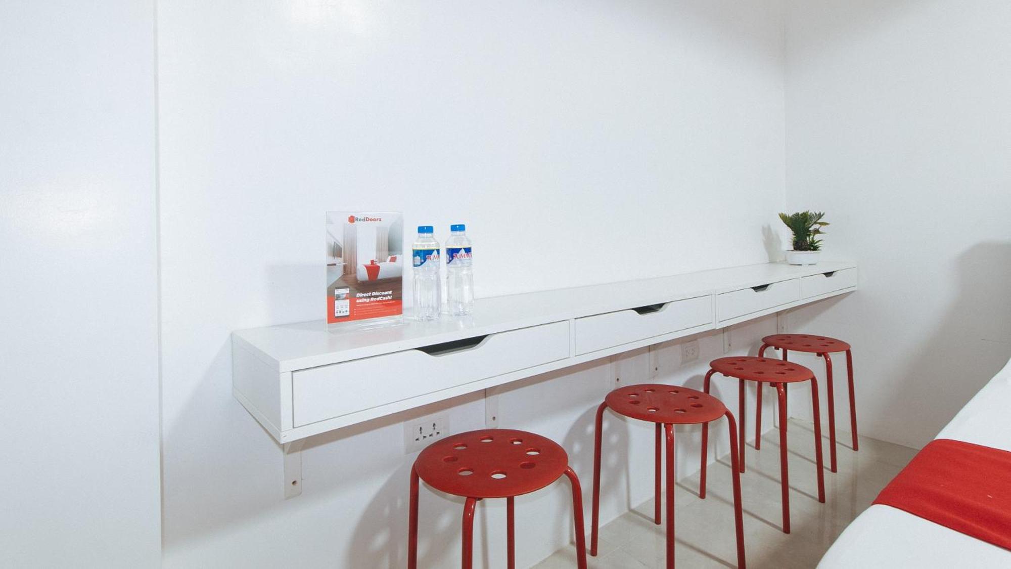 Hotel Reddoorz Near Ust Sampaloc