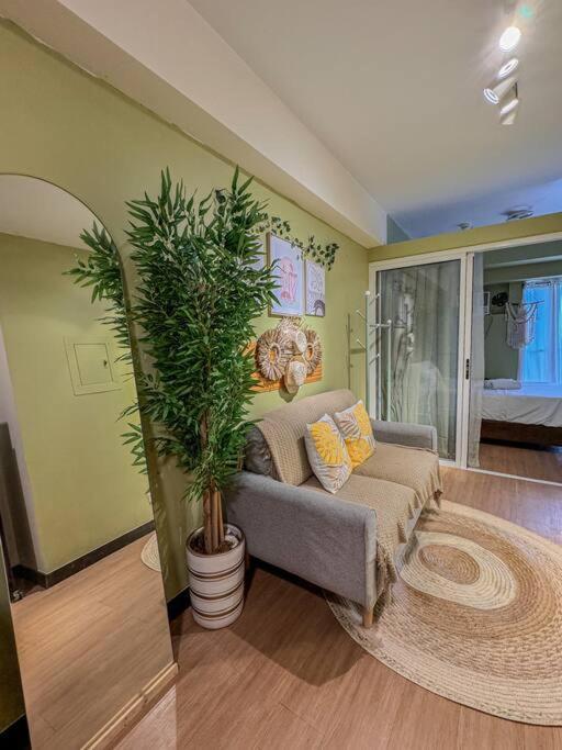 Apartment The Celandine Near Ayala Mall Balintawak *