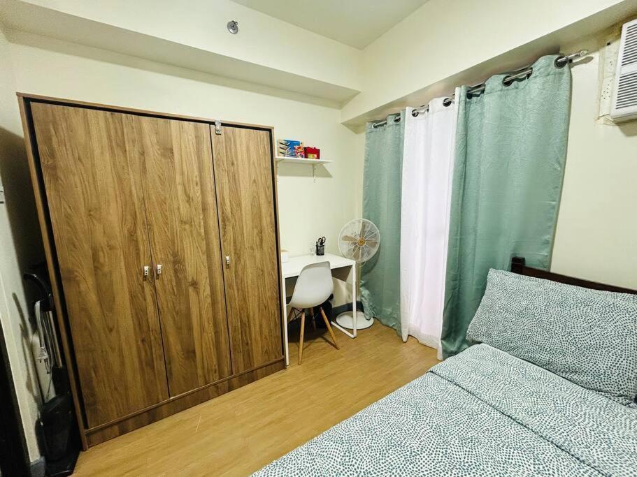 1br Calathea Place Nr Airport, Netflix,50mbps Wifi Manila