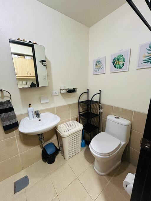 1br Calathea Place Nr Airport, Netflix,50mbps Wifi
